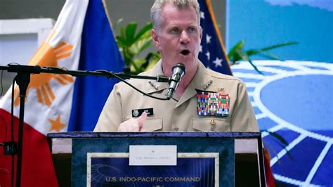 US military open to escorting Philippine ships in the South China .